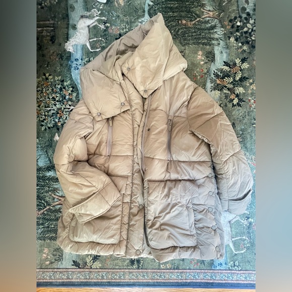 Oversized Zara puffer coat - Picture 3 of 7